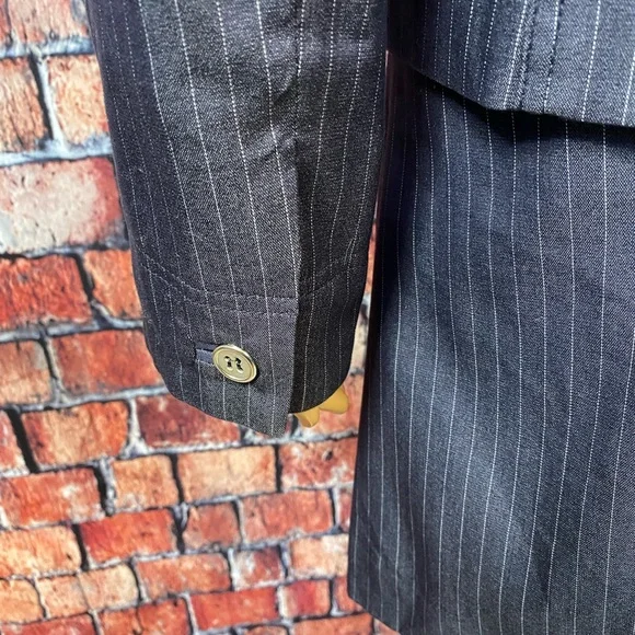 Valerie Stevens‎ Pinstriped 2-Piece Skirt Suit - Picture 11 of 16